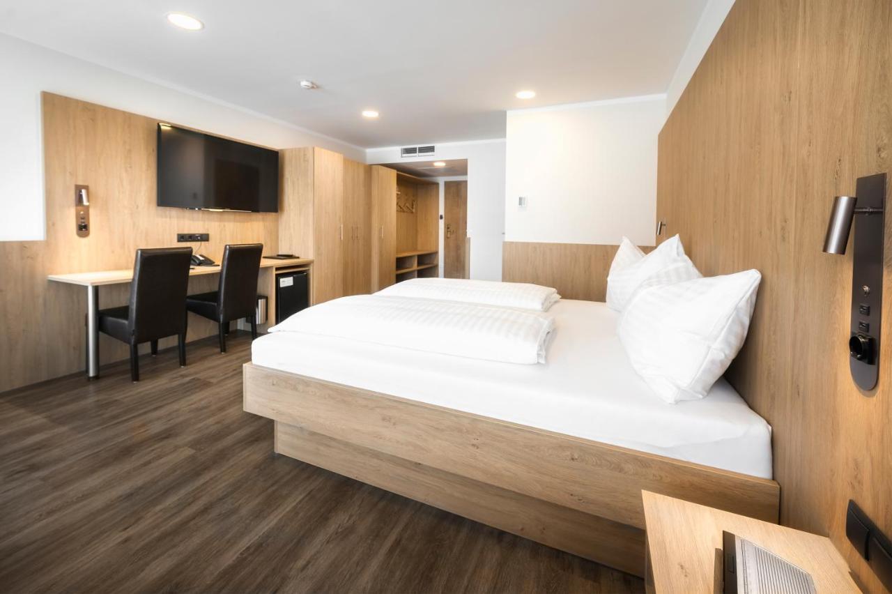 Novapark Flugzeughotel 3* Graz
